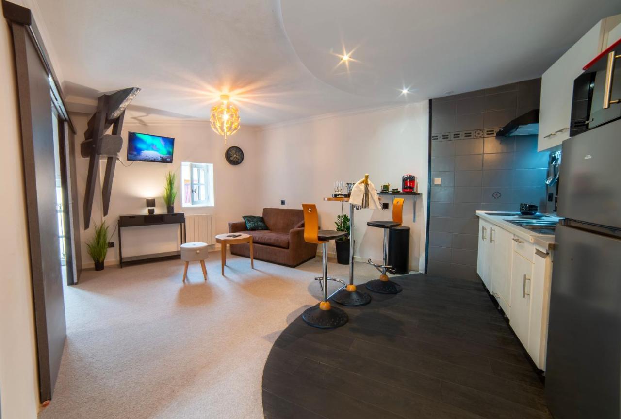 Appart'Hotel Chaleureux Au Coeur De Tullins - Le Roitelet Екстериор снимка