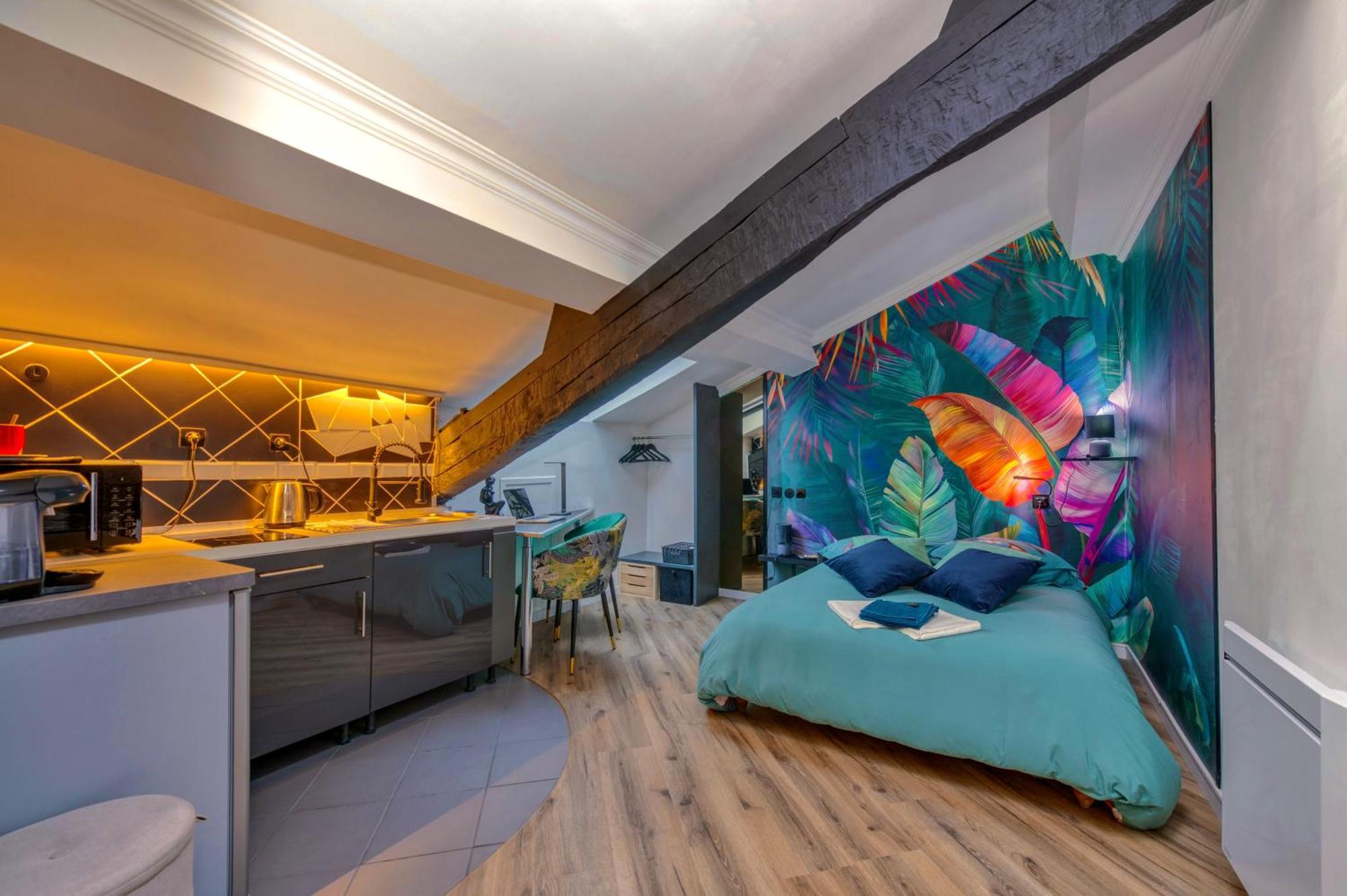 Appart'Hotel Chaleureux Au Coeur De Tullins - Le Roitelet Екстериор снимка