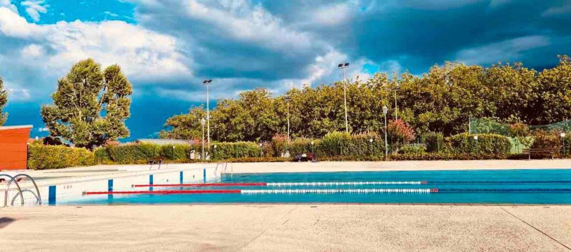 Appart'Hotel Chaleureux Au Coeur De Tullins - Le Roitelet Екстериор снимка